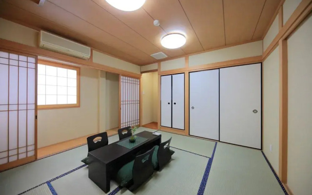 Grandouce Shinsaibashi-Higashi