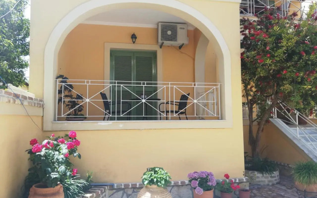 Sunny stay furnished apartment in Kanoni