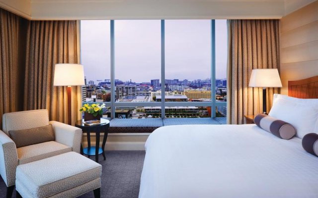 Four Seasons Hotel and Residences