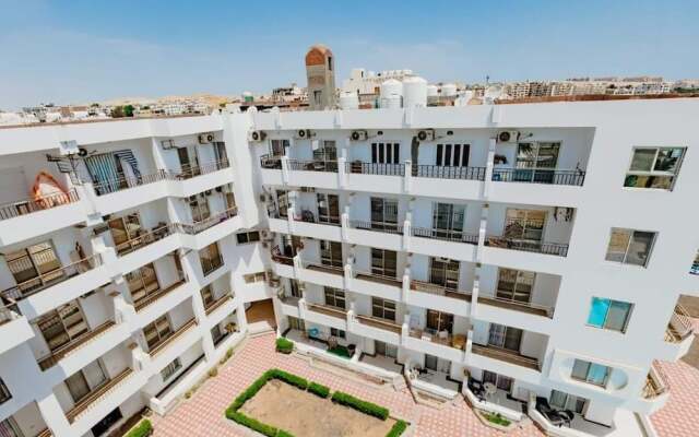 Al makramia compound