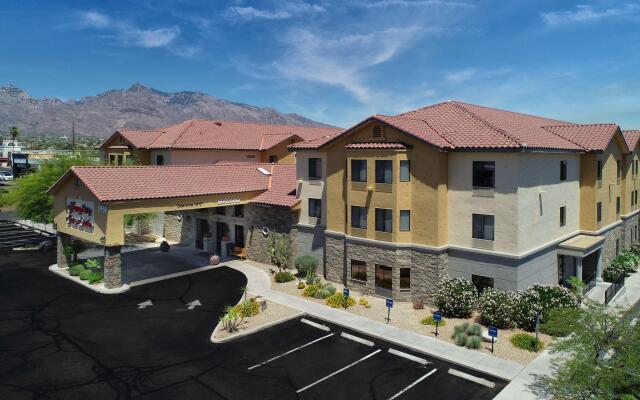 Hampton Inn & Suites Tucson-Mall