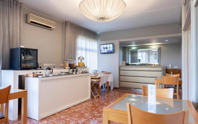 Vila Hotel By VimaHotels