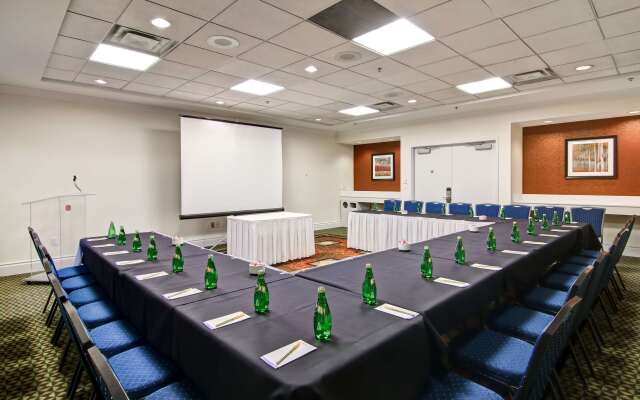 Hilton Garden Inn Toronto - Mississauga