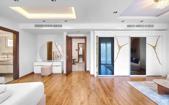 Vesta - Luxury Villa - 3BR - CFC I