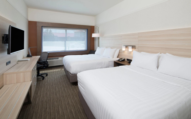 Holiday Inn Express & Suites Auburn by IHG