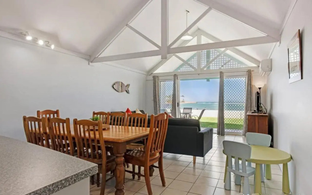 Waterfront Apartment 2 - Kalbarri WA