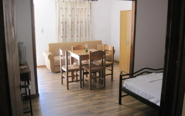Sfinias Apartments