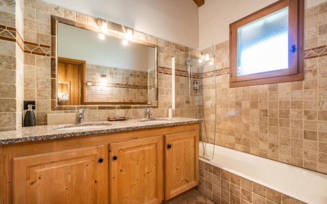 Olea - Chalet With Jacuzzi And Beautiful Garden