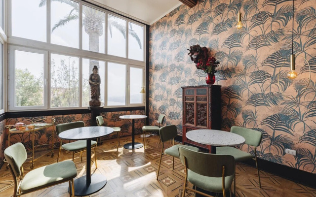 Casablu Hotel