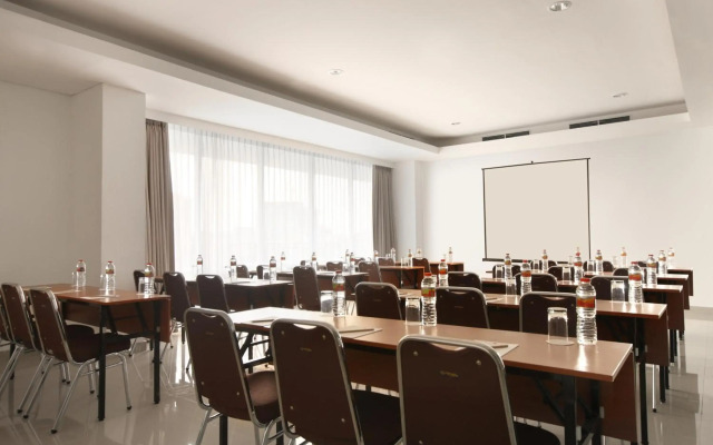 Amaris Hotel Serpong - Tangerang