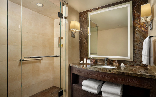 Little America Flagstaff