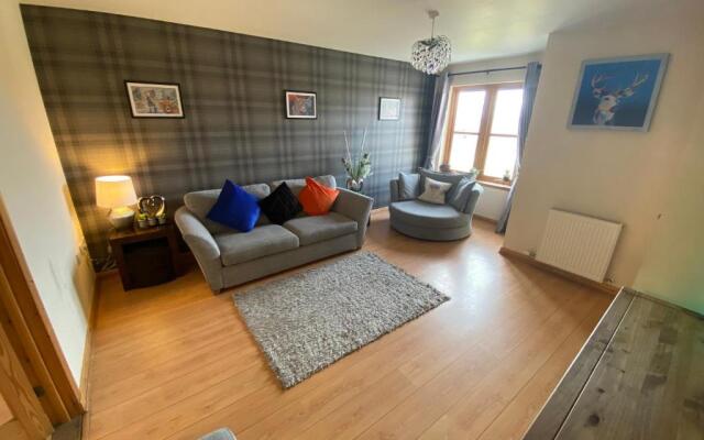 Inverness Holiday House - 2 Bedroom