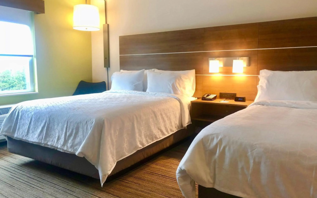 Holiday Inn Express & Suites Macon North by IHG