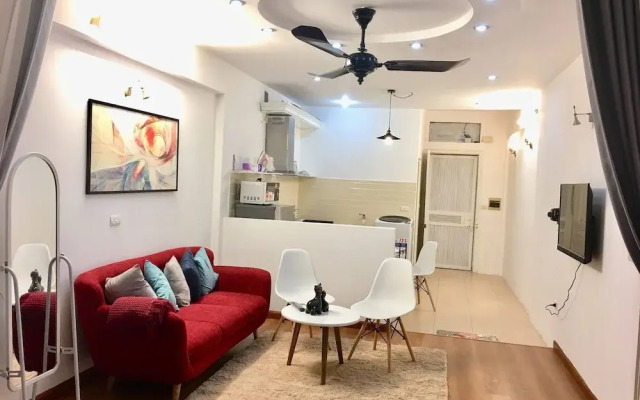 Wind Chimes Hideaway - Apartment In Central Hanoi
