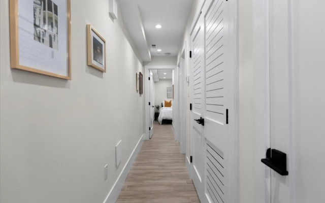 Central 2-Br City Sanctuary - Commuter-Friendly
