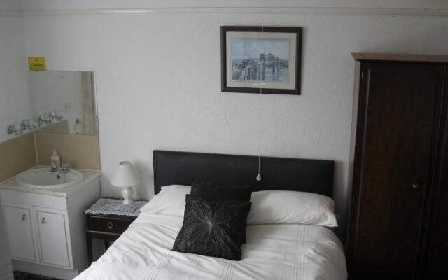 Valdene Hotel