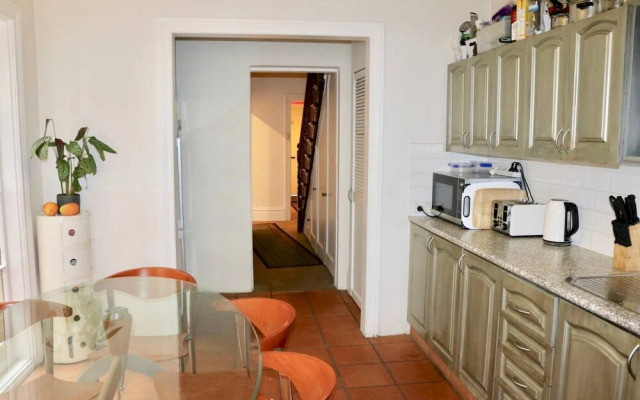 Spacious 4 Bedroom Darlington House