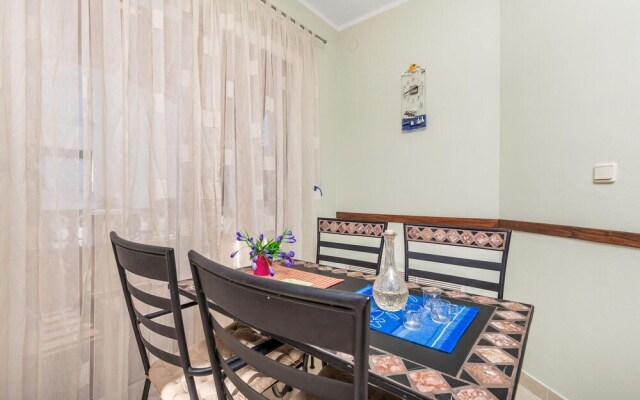 Nice Apartment in Rab With Wifi and 2 Bedrooms