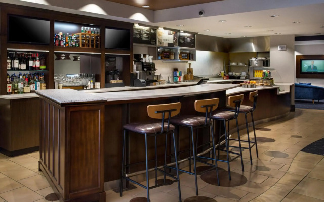 Courtyard by Marriott Buffalo Amherst/University
