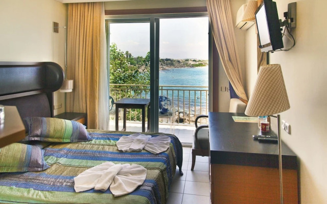 Yali Hotel