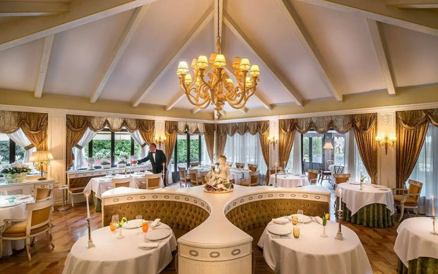 Villa Franceschi Hotel & Resort