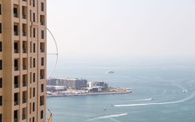 Pelicanstay at JBR walk - Oceanfront