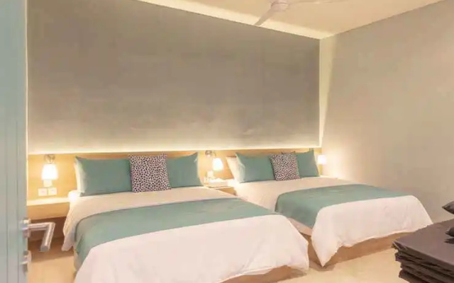 Villa Navi - When a butterfly sits on a flower – Guest Rooms – Megamendung