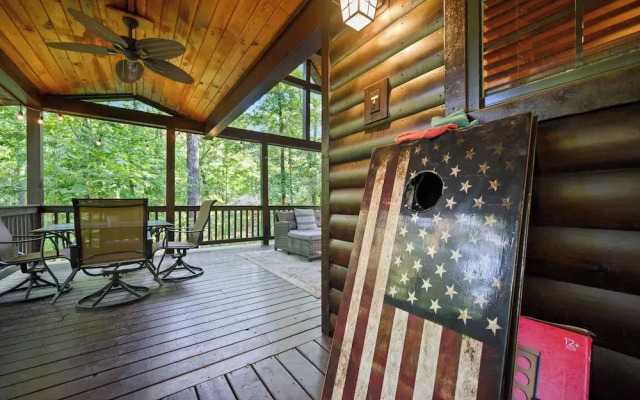 Sunset Ridge Cozy Cabin for 6