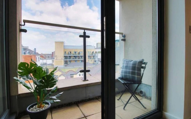 Dray Court - Luxury 2 Bedroom Apartment