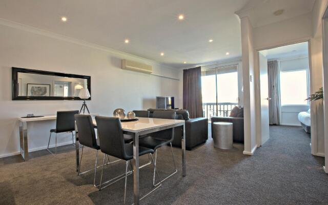 Archer Street – Adelaide DressCircle Apartments