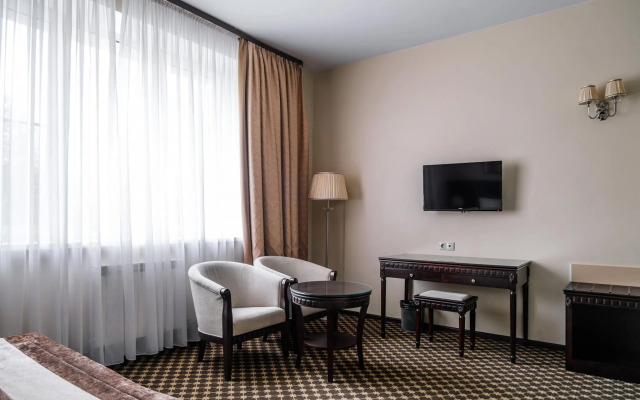 Отель Green Hall