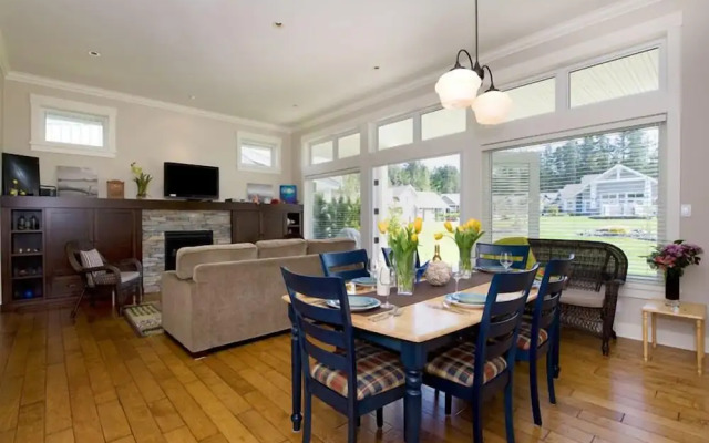 Qualicum Landing
