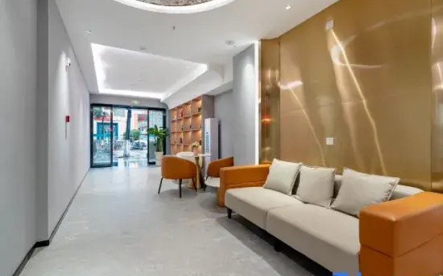 Pipiyang Hotel