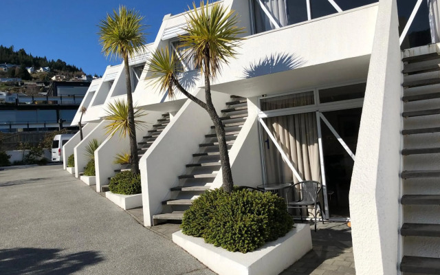 Amity Serviced Apartments