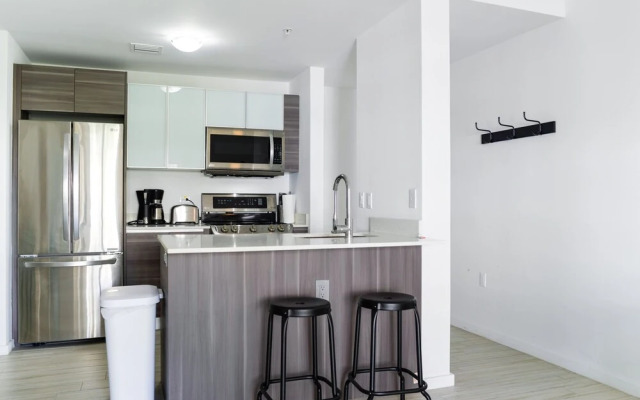 Wynwood 1BR Condo w Free Parking