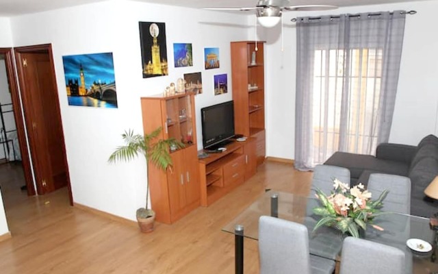 Apartment With 3 Bedrooms In Sevilla