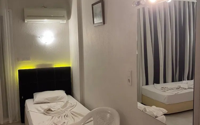 Karadede Hotel