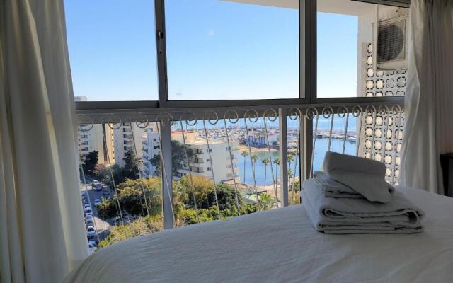 Skol 727 Lovely 2 Bedroom Duplex in Marbella Center