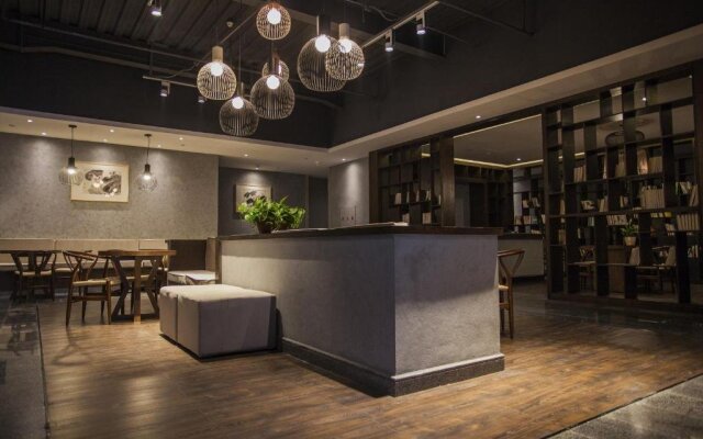 Atour Hotel Lotus Ankang