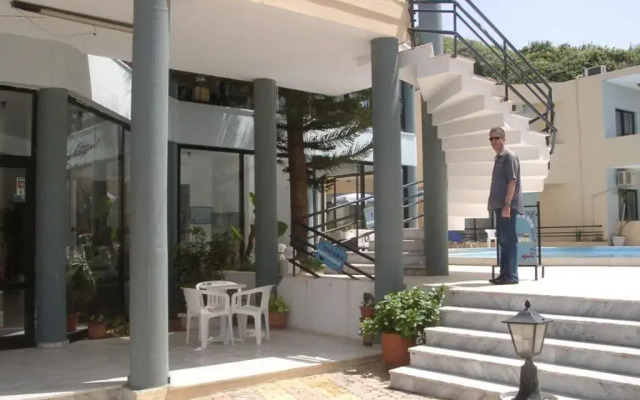 Akasti Hotel