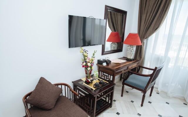 Palmy Beach Club Resort