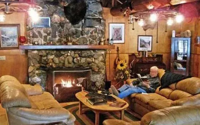 Northern Lights Lodge