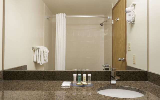 Super 8 by Wyndham Dawson Creek