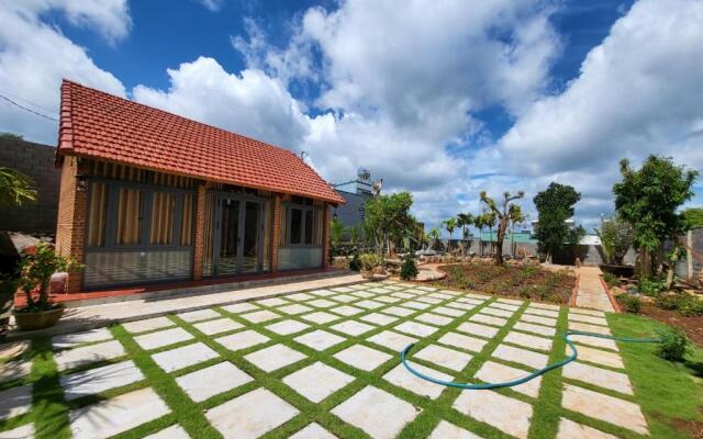 T Farmstay villa and resort at Buon Ma Thuot City