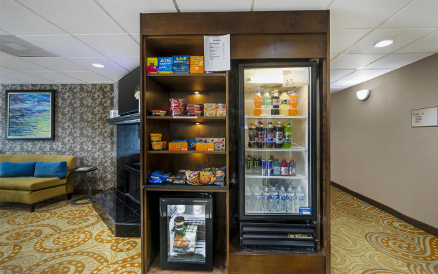 Best Western Plus Richmond Hill Inn