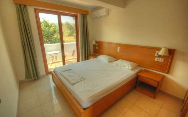 Theatraki Apartments