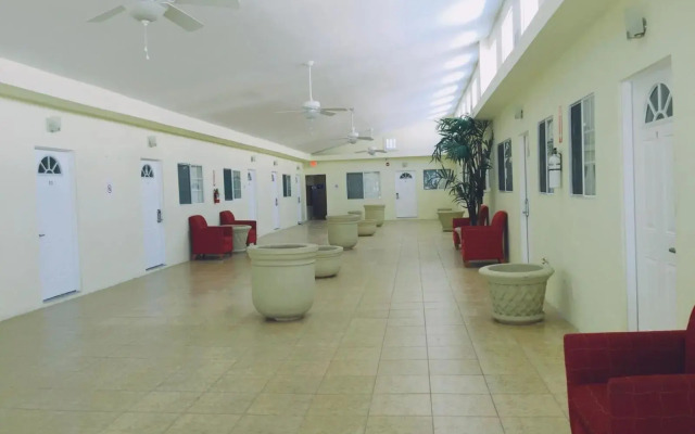 Europa Inn & Suites