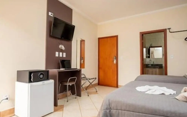 Universitário Hotel
