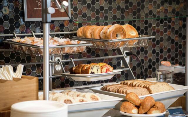 Hampton Inn & Suites Tulsa/Catoosa