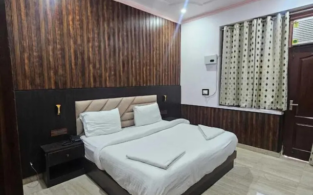 Shri Krishna Divine Dham